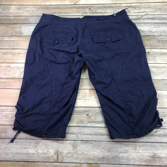 UNIONBAY Shorts Union Bay Womens Cargo Shorts Sz 1 N37 Poshmark